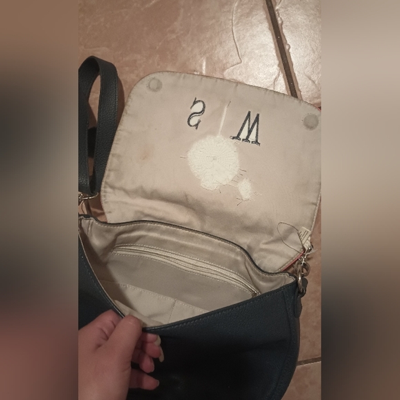 Purse - Picture 3 of 3